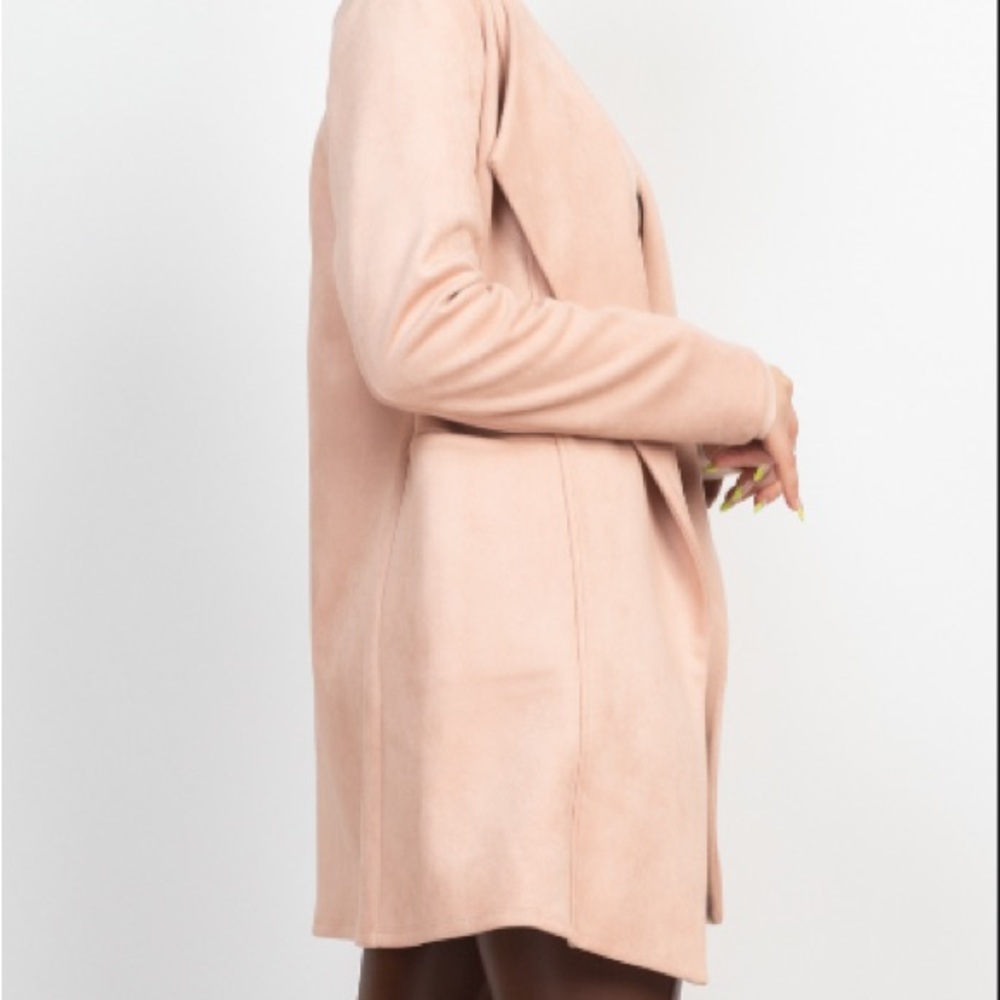⭕️ SOLD OUT ⭕️ NEW Blush Pink Open Front Faux Suede Blazer - Picture 4 of 7